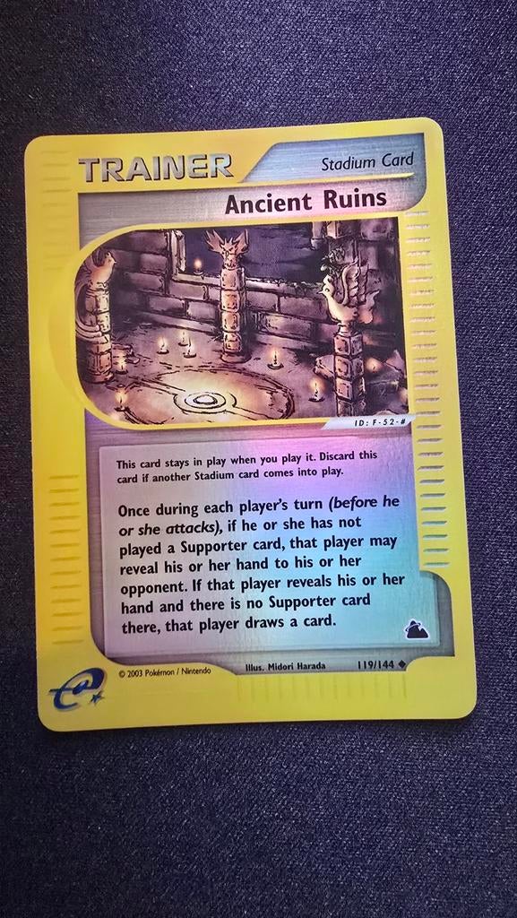 Ancient Ruins 119 skyridge reverse holo, Ophalen of Verzenden, Zo goed als nieuw