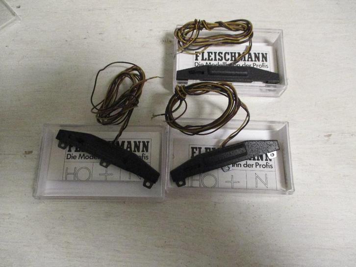 Fleischmann Universele Wissel aandrijving no 6421/22 2x, Hobby en Vrije tijd, Modeltreinen | H0, Zo goed als nieuw, Rails, Gelijkstroom