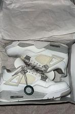 Jordan 4 retro oreo, Ophalen of Verzenden, Zo goed als nieuw, Wit