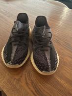 Adidas yeezy boost 350 v2 carbon, Ophalen, Zo goed als nieuw, Zwart, Adidas Yeezy