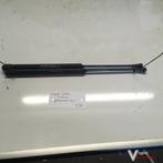 Toyota Yaris 2001 Wagennr 1700107  Gasveren set achterklep, Auto-onderdelen, Carrosserie en Plaatwerk, Gebruikt, -, -, Ophalen of Verzenden