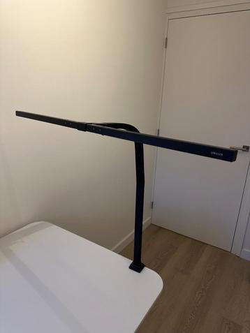 Unilux Strata 11w led bureaulamp beschikbaar voor biedingen