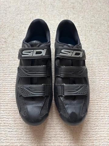Sidi Fietsschoenen Maat 44 beschikbaar voor biedingen