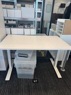 Ikea Skarsta zit-sta slingerbureau Lengte: 120 cm Diepte: 70, Huis en Inrichting, Bureaus, Ophalen, In hoogte verstelbaar, Zo goed als nieuw