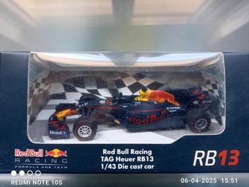 Max Verstappen Red Bull Racing - TAG Heuer RB13 1:43 beschikbaar voor biedingen