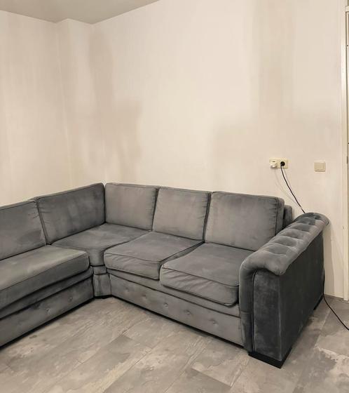Grijze Velvet Hoekbank (L-vorm) – Stijlvol & Comfortabel, Huis en Inrichting, Banken | Complete zithoeken, Zo goed als nieuw, Stof
