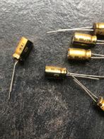 4 stuks 100uF 25v Nichicon UFW, Ophalen of Verzenden, Nieuw