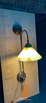 Wandlamp met glazen kap.. puntgaaf!, Ophalen of Verzenden, Gebruikt, Glas