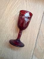 Antiek rode glaasje, Antiek en Kunst, Antiek | Glas en Kristal, Ophalen of Verzenden