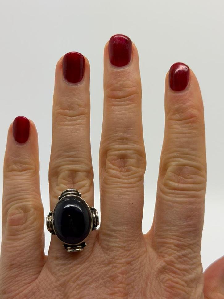 A701 Prachtige zilveren ring paarse steen maat 17, Sieraden, Tassen en Uiterlijk, Ringen, Dame, 17 tot 18, Zilver, Zilver, Ophalen of Verzenden