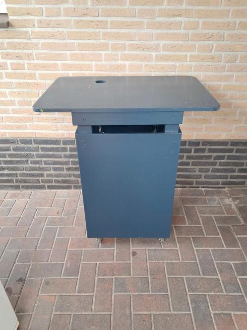 Blauwe computer statafel op wieltjes!, Huis en Inrichting, Tafels | Statafels, Gebruikt, Ophalen