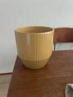 Gele Aardewerk Bloempot 12cm breed, Gebruikt, Rond, Binnen, Ophalen of Verzenden