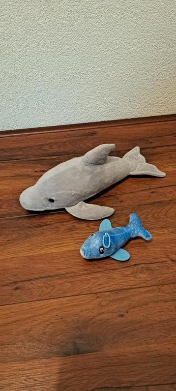 2 Dolfijnen groot en klein. beschikbaar voor biedingen