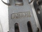 Vintage Metalen schoenen Asahi sports Japan jaren 50, Ophalen of Verzenden, Gebruikt, Benen, Overige typen