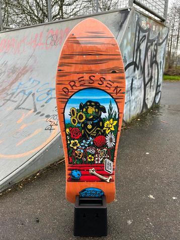 Santa cruz dressen pup skateboard vintage toy art buiten beschikbaar voor biedingen