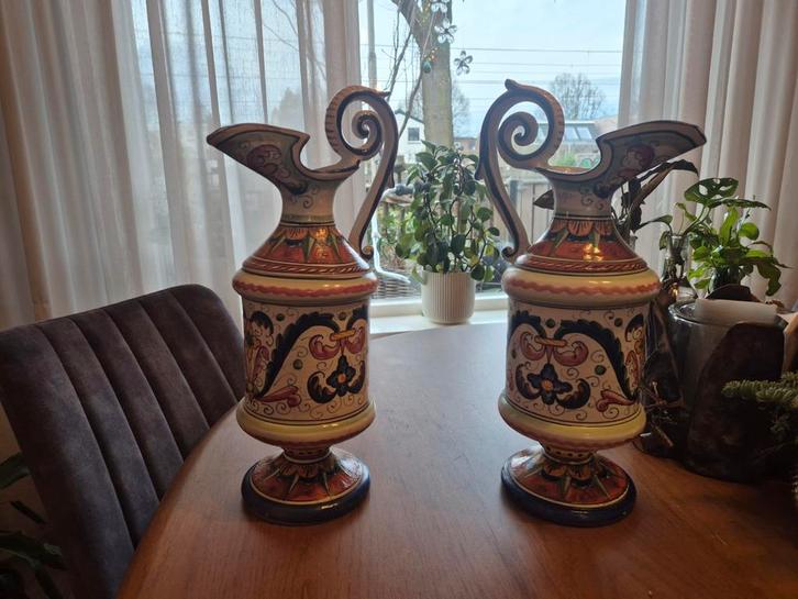 Set van 2 Italiaanse kannen - Vaassen, Antiek en Kunst, Antiek | Vazen, Ophalen of Verzenden