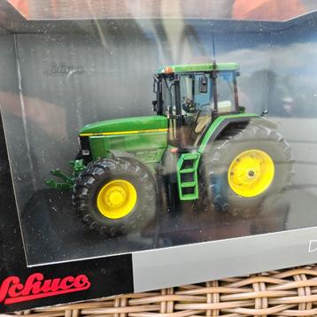 First Edition John Deere 7810 Schuco met fronthef beschikbaar voor biedingen