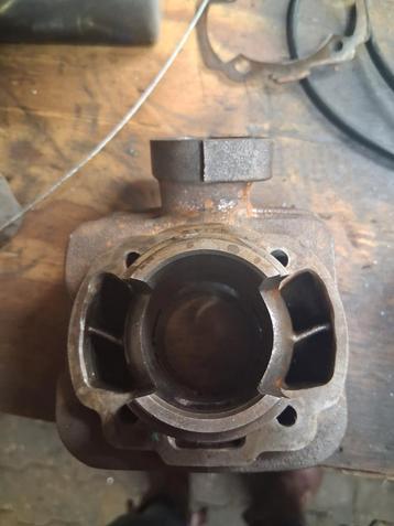 Peugeot verticaal cilinders beschikbaar voor biedingen