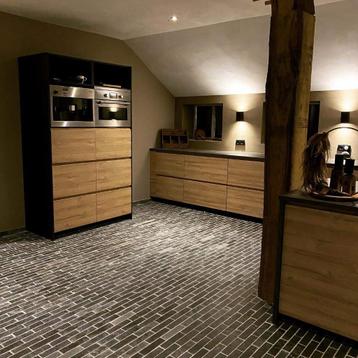 rustieke eetkamervloer Chinees Hardsteen waalsteentjes beschikbaar voor biedingen