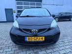 Toyota Aygo 1.0-12V + Stuurbekachtiging Goedkoop rijden, Auto's, Toyota, Voorwielaandrijving, Gebruikt, 4 stoelen, Origineel Nederlands