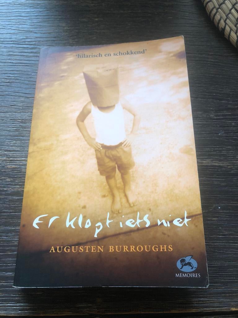 Er klopt iets niet - Augusten Burroughs, Ophalen of Verzenden, Gelezen, Overige