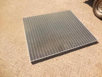 Looproosters Vloerroosters Ventilatieroosters Persroosters beschikbaar voor biedingen