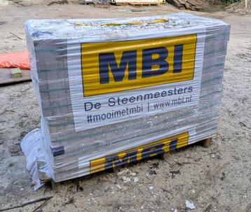 Geostylistix unique beige beschikbaar voor biedingen