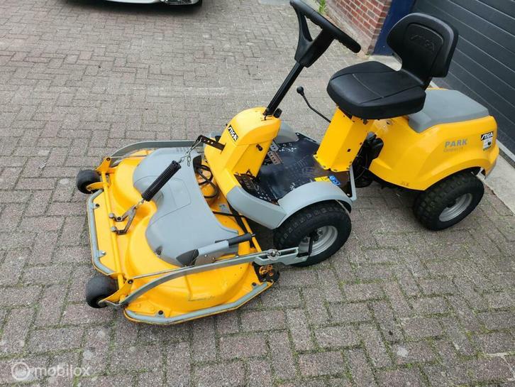 Zitmaaier  stiga park frontmaaier  hydo  mulch, Tuin en Terras, Zitmaaiers, Gebruikt, Ophalen