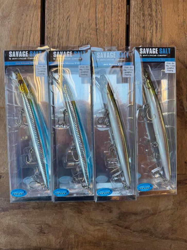 savage gear jerk minnow pluggen 21cm en 44 gram  2 kleuren, Watersport en Boten, Hengelsport | Zeevissen, Nieuw, Overige typen
