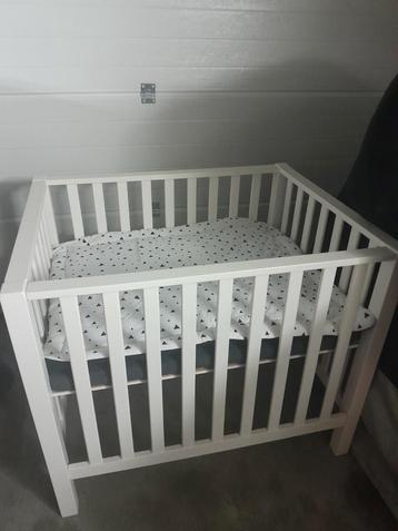 kinder baby box   beschikbaar voor biedingen