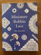 Miniature bobbin lace, Hobby en Vrije tijd, Kantklossen, Verzenden, Zo goed als nieuw