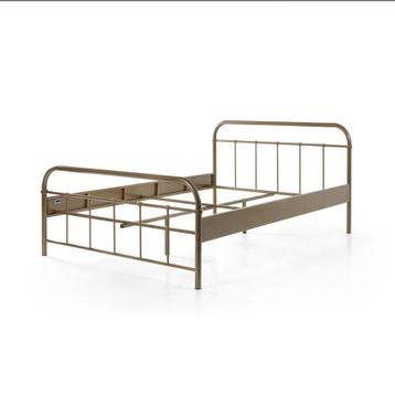 Bed 140 x 200 beschikbaar voor biedingen