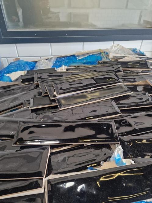 WANDTEGEL ZWART GLANS - 7,530 cm, Diensten en Vakmensen, Stukadoors en Tegelzetters, Mozaïek, Tegelzetten, Garantie