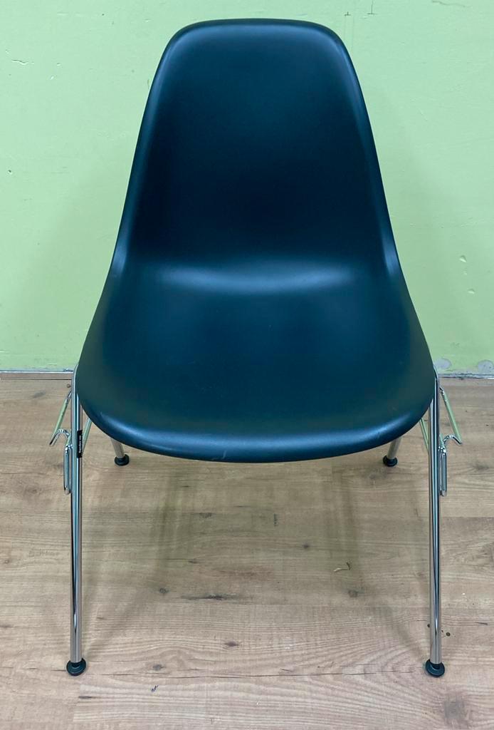 Vitra Eames Stoel - Donkergrijs, Huis en Inrichting, Stoelen, Gebruikt, Eén, Kunststof, Grijs, Ophalen