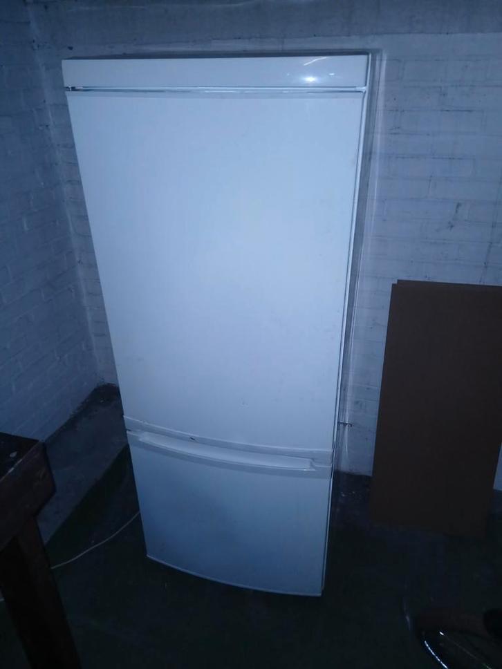 Koelkast met vriesvak - Ideaal voor in de schuur, Witgoed en Apparatuur, Koelkasten en IJskasten, Gebruikt, Met vriesvak, 150 tot 200 liter