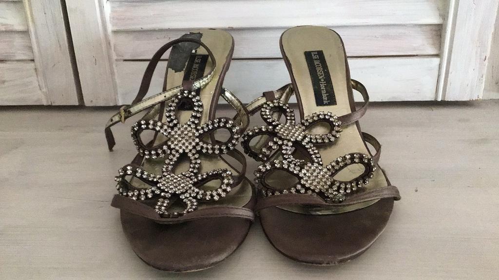 Ilse Jacobsen sandaaltjes mt 37, goudkleurig met strass, Overige kleuren, Nieuw, Sandalen of Muiltjes, Ophalen of Verzenden