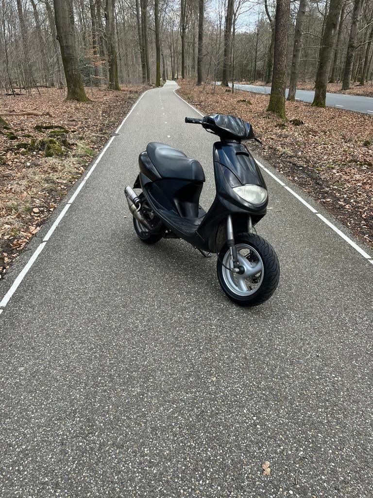Vivacity 50cc Brom, Fietsen en Brommers, Scooters | Peugeot, Ophalen, Tweetakt, Maximaal 45 km/u, Zo goed als nieuw