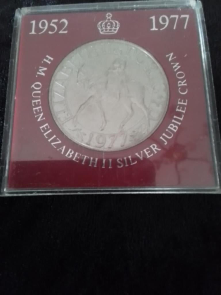 Silver Elizabert II Jubilee Crown 1952-1977, Ophalen of Verzenden, Overige landen