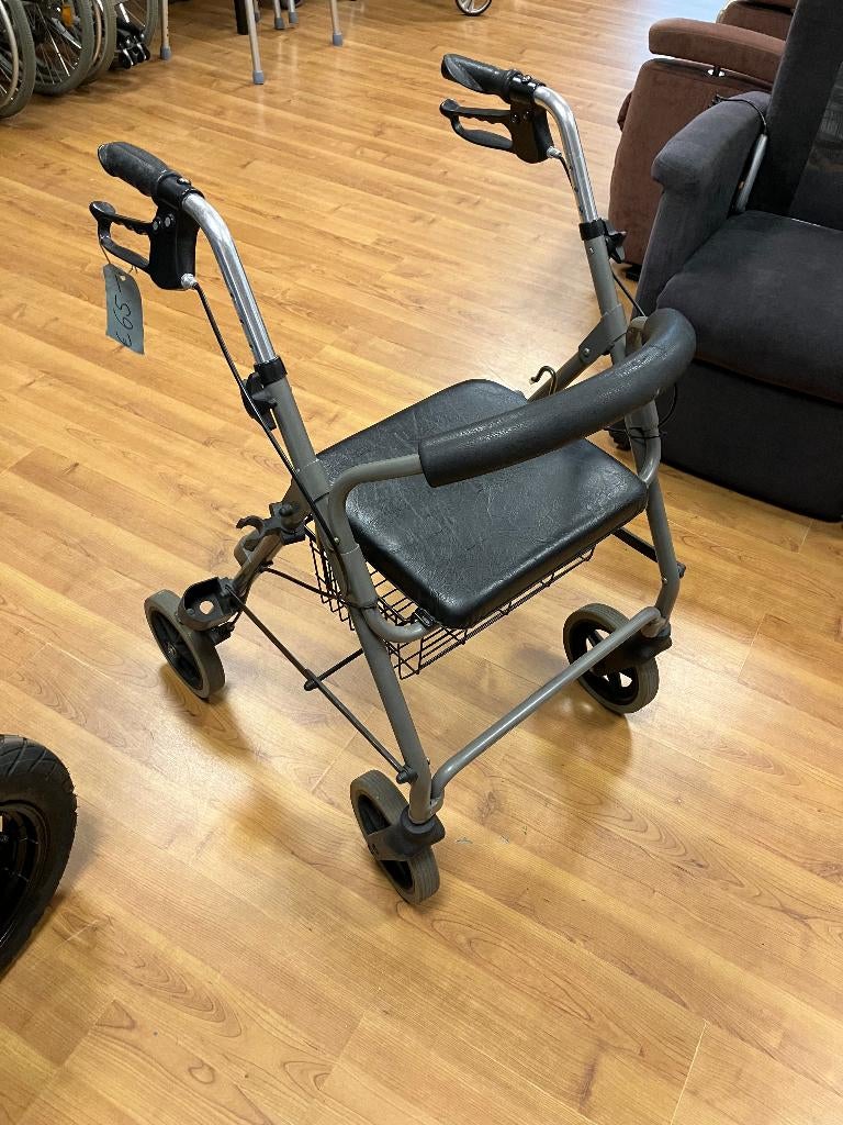 Rollator lichtgewicht met rugsteun en mandje, Diversen, Ophalen, Opvouwbaar, Gebruikt