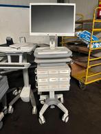6 verrijdbare monitorkarren (deels met beeldscherm), Ophalen, Zo goed als nieuw