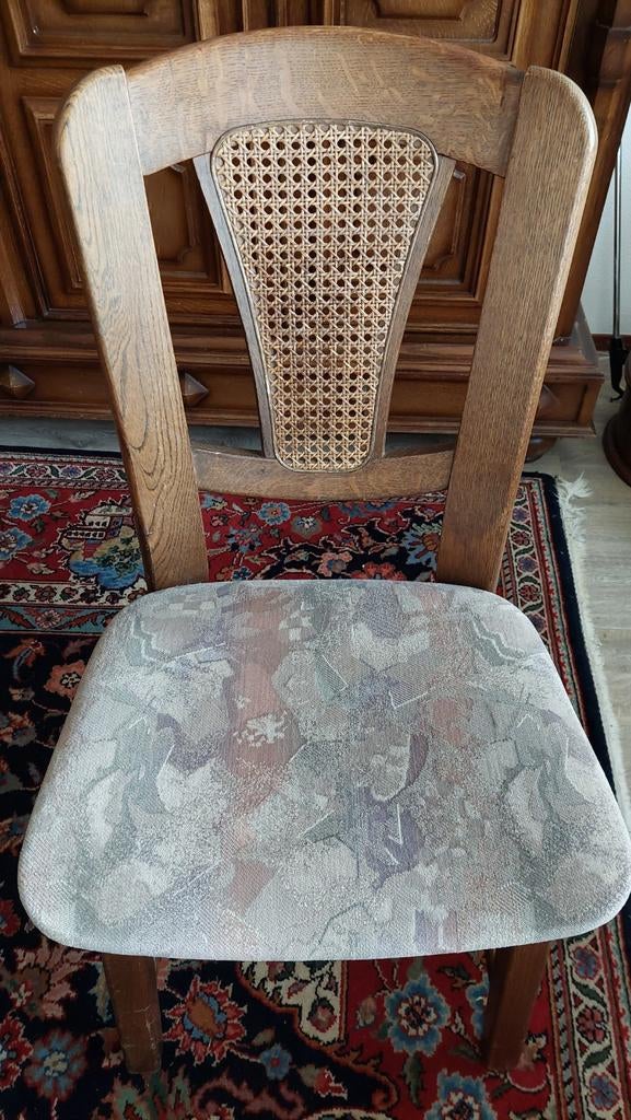 Drie eetkamerstoelen, Ophalen