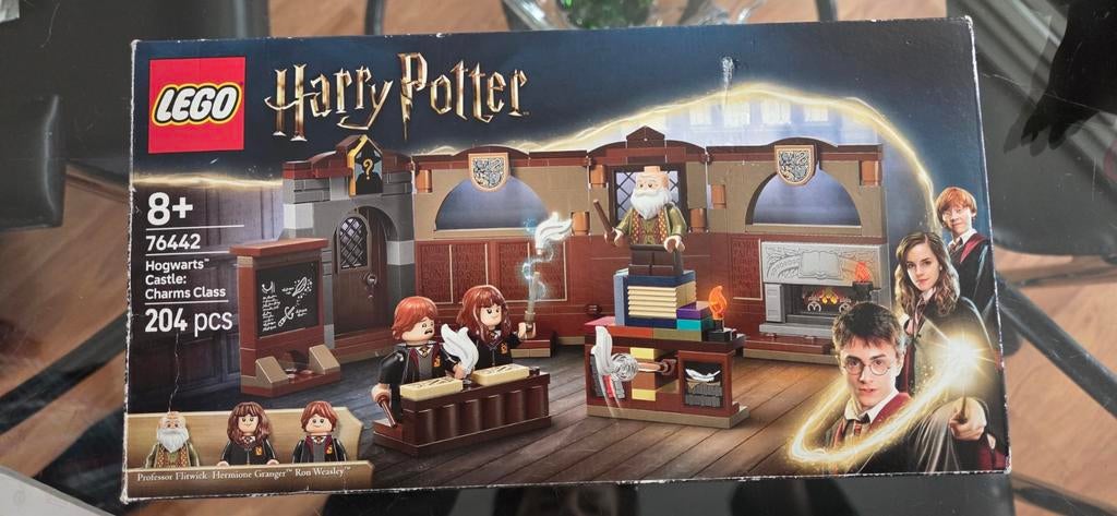 LEGO Harry Potter Hogwarts Charms Class 76442, Lego, Ophalen of Verzenden, Zo goed als nieuw, Compleet