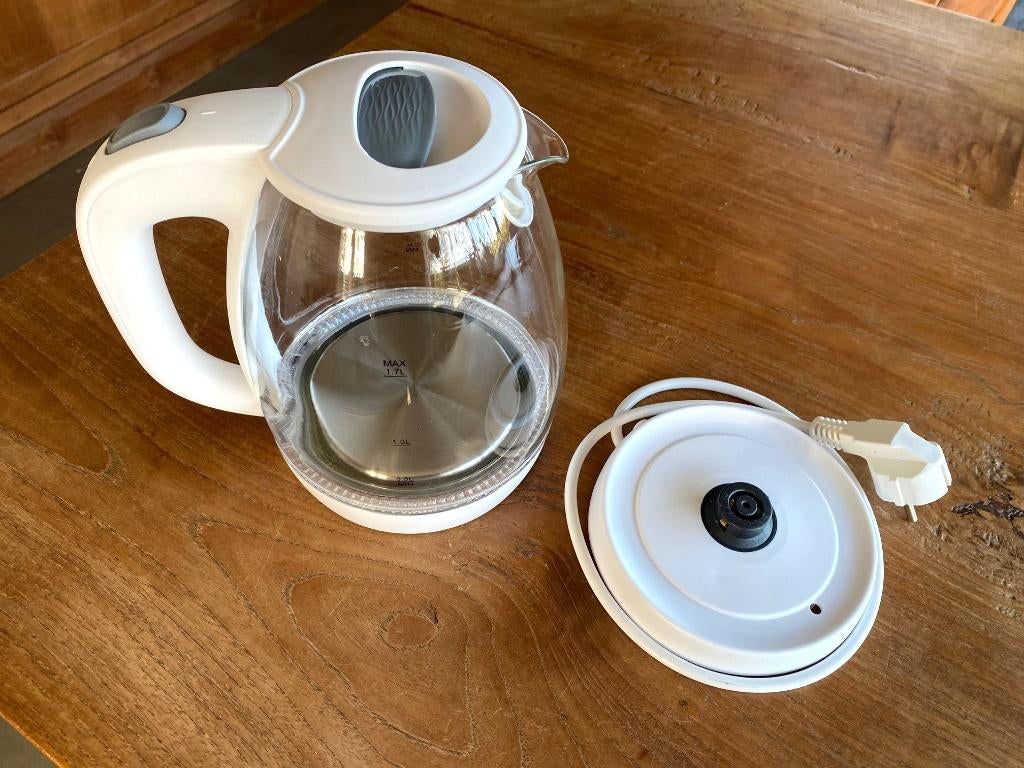 Waterkoker glas met LED verlichting - 1,7 liter, 1 tot 2 liter, Ophalen of Verzenden, Zo goed als nieuw