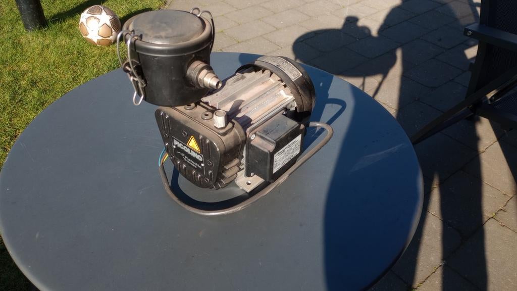 Rietschle Thomas VTE 3 Vacuümpomp - Olievrij, Gebruikt, Ophalen of Verzenden, Minder dan 200 liter/min, Olievrij