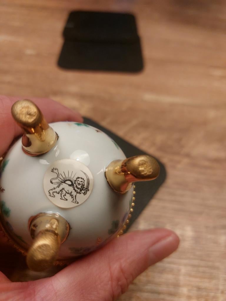 Decoratief Faberge-stijl ei met koetsafbeelding, Antiek en Kunst, Antiek | Porselein, Ophalen of Verzenden