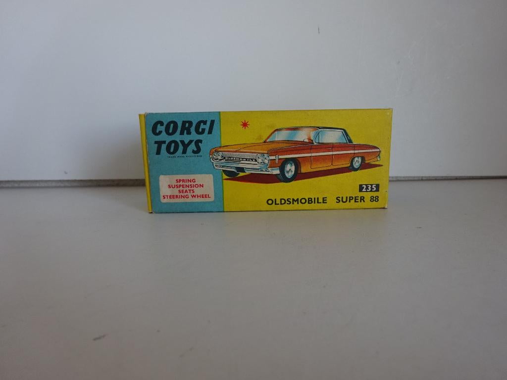 Corgi Toys 235 - Oldsmobile - Origineel doosje, Hobby en Vrije tijd, Modelauto's | 1:43, Ophalen of Verzenden, Zo goed als nieuw