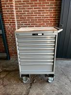 Lista gereedschapswagen gevuld met kwaliteitsgereedschap, Ophalen, Gevuld