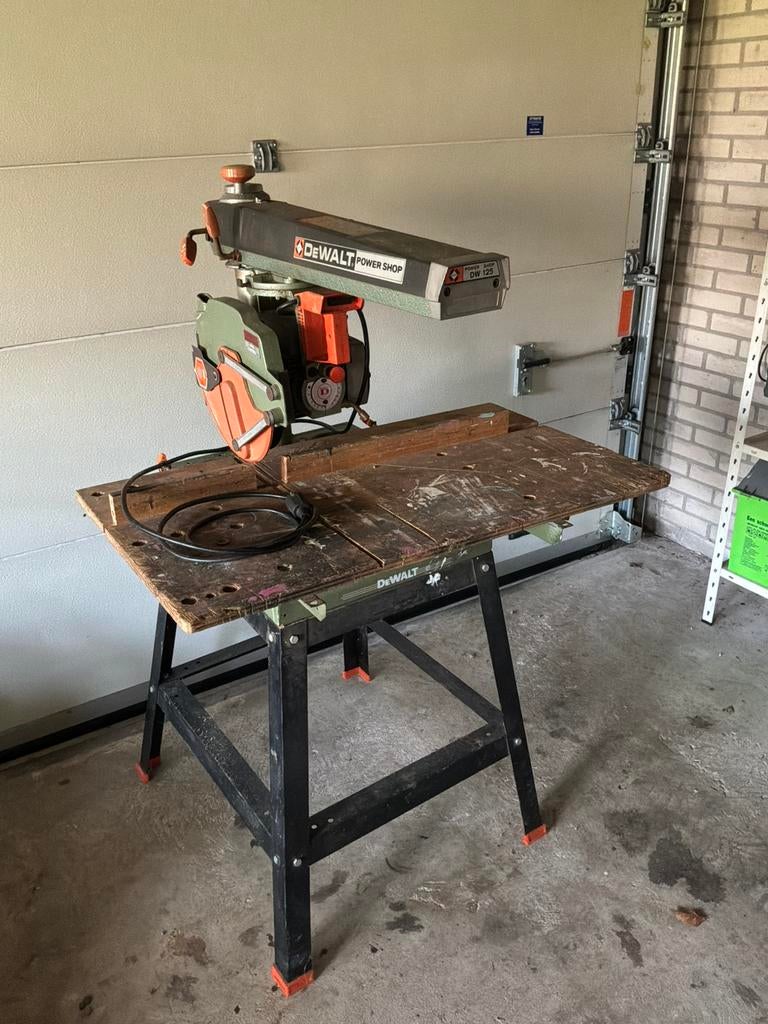 DeWalt DW125 Power Shop Radiaal-Afkortzaag op onderstel., Doe-het-zelf en Verbouw, Gereedschap | Zaagmachines, Ophalen, Gebruikt