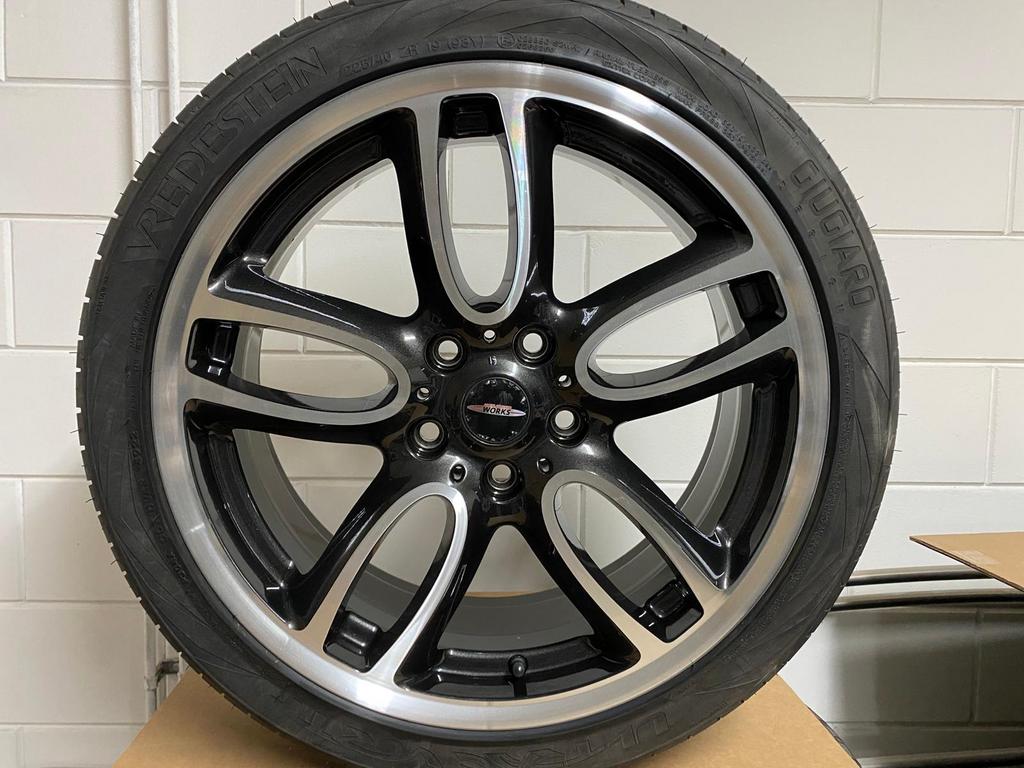 19 inch originele Mini Cooper JCW velgen met goede banden, Auto-onderdelen, Gebruikt, Banden en Velgen, Personenwagen, Ophalen