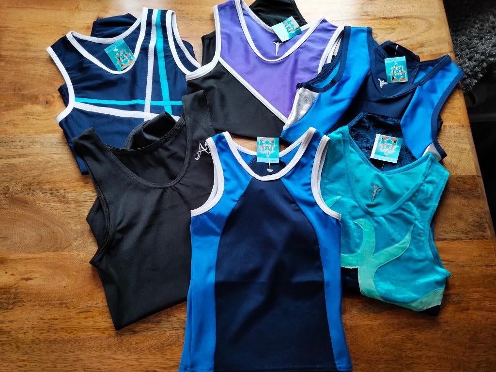 Turnpakjes voor jongens diverse maten en modellen (1) Nieuw, Sport en Fitness, Turnen, Kindermaat 146 t/m 176, Ophalen of Verzenden